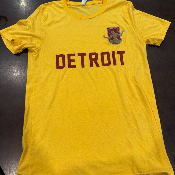 Detroit City FC Yellow T-Shirt Bella+Canvas Medium Soccer Detroit Supporters - Picture 1 of 4